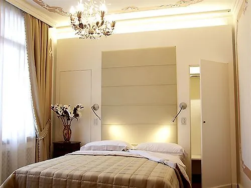 Domus Dotti V Guest House Treviso Italia